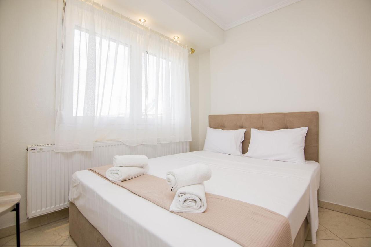 Kasta Bnb Ofrínion Zewnętrze zdjęcie