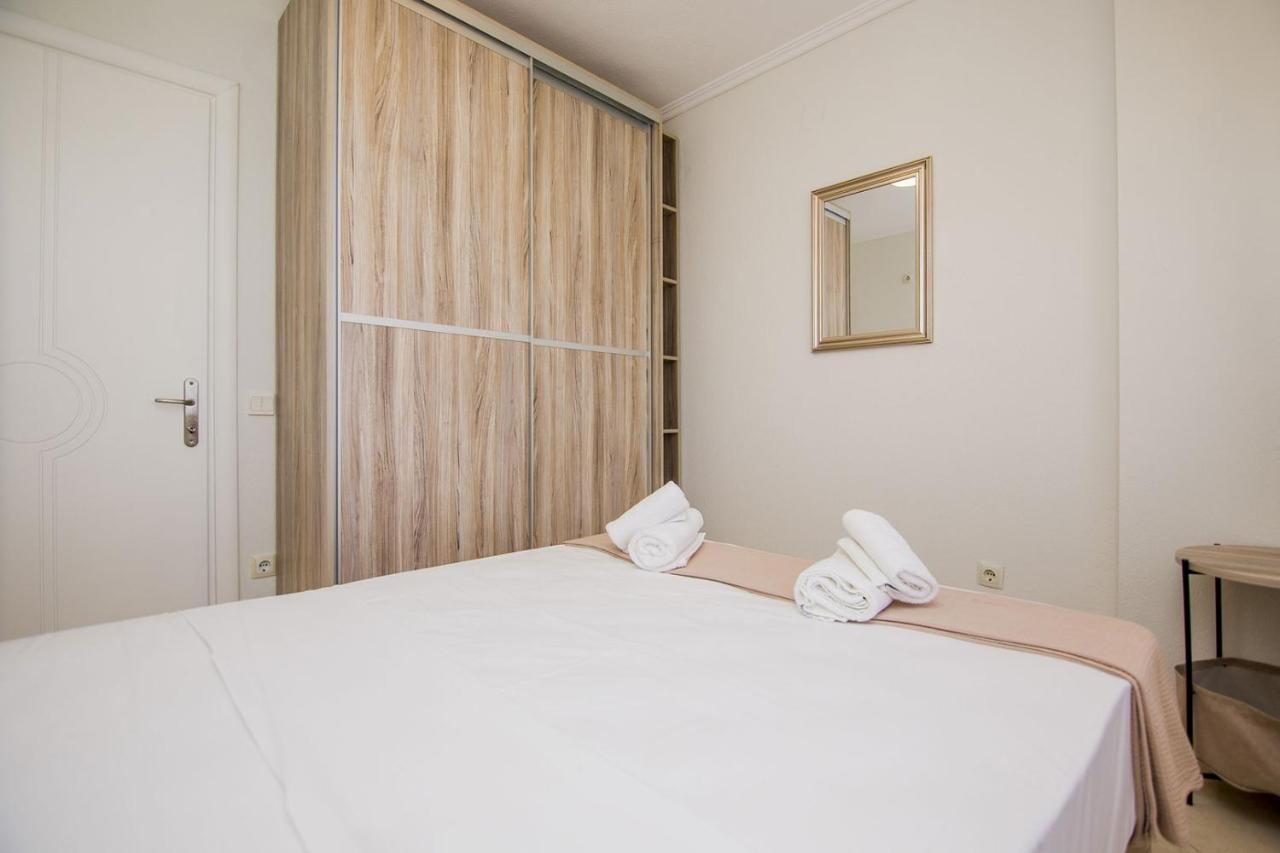 Kasta Bnb Ofrínion Zewnętrze zdjęcie